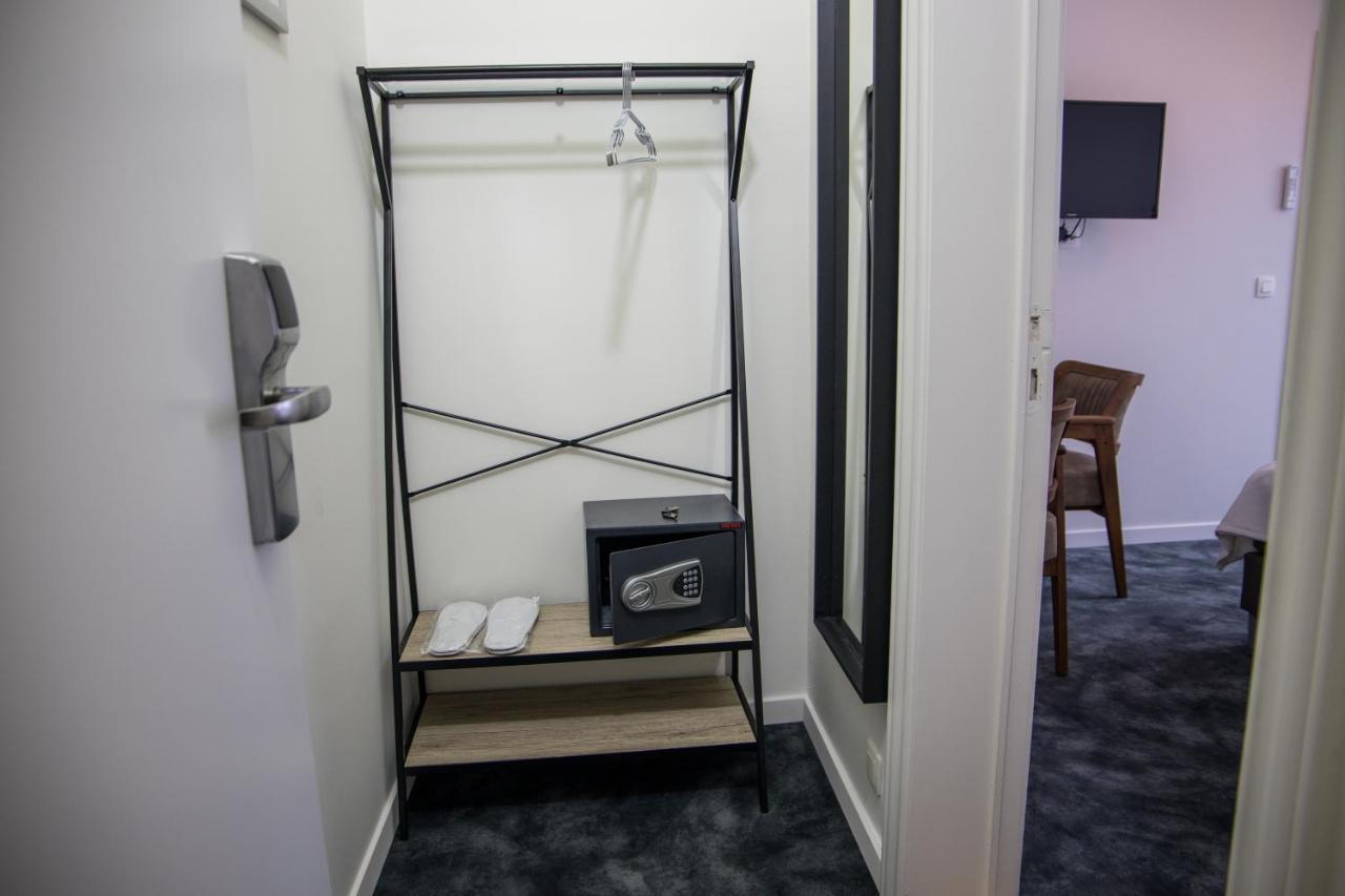Hotel Guzy Lier Bagian luar foto