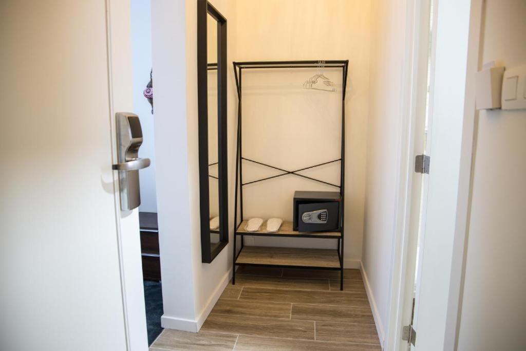 Hotel Guzy Lier Bagian luar foto